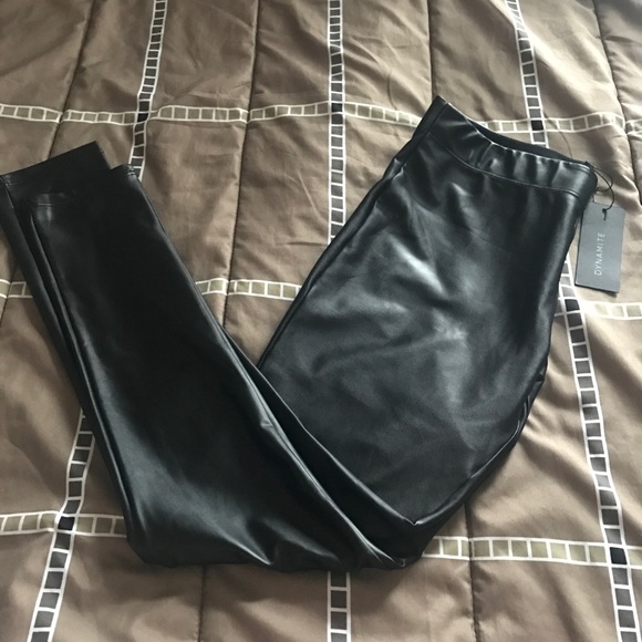 Faux leather leggings - Picture 3 of 3